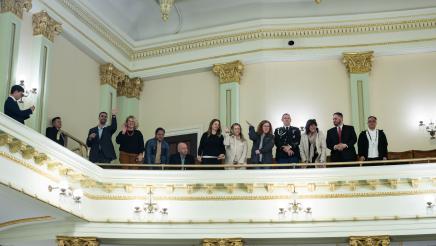 Group attending the Assembly floor session at the Fremont Chamber of Commerce